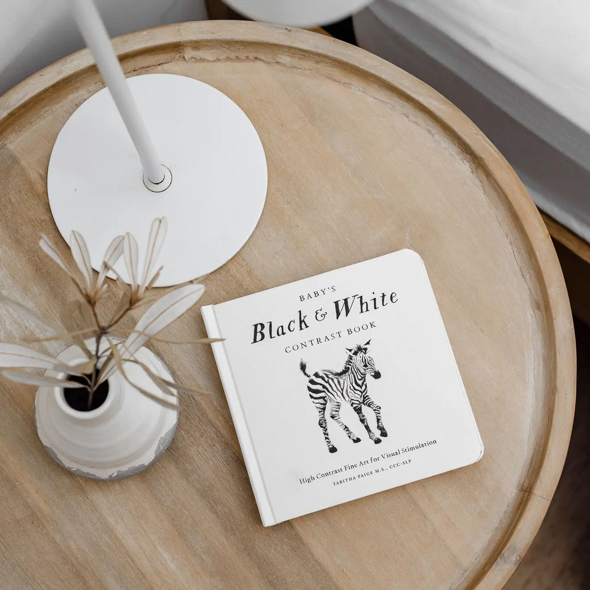 Tabitha Paige - Baby's Black & White Contrast Book