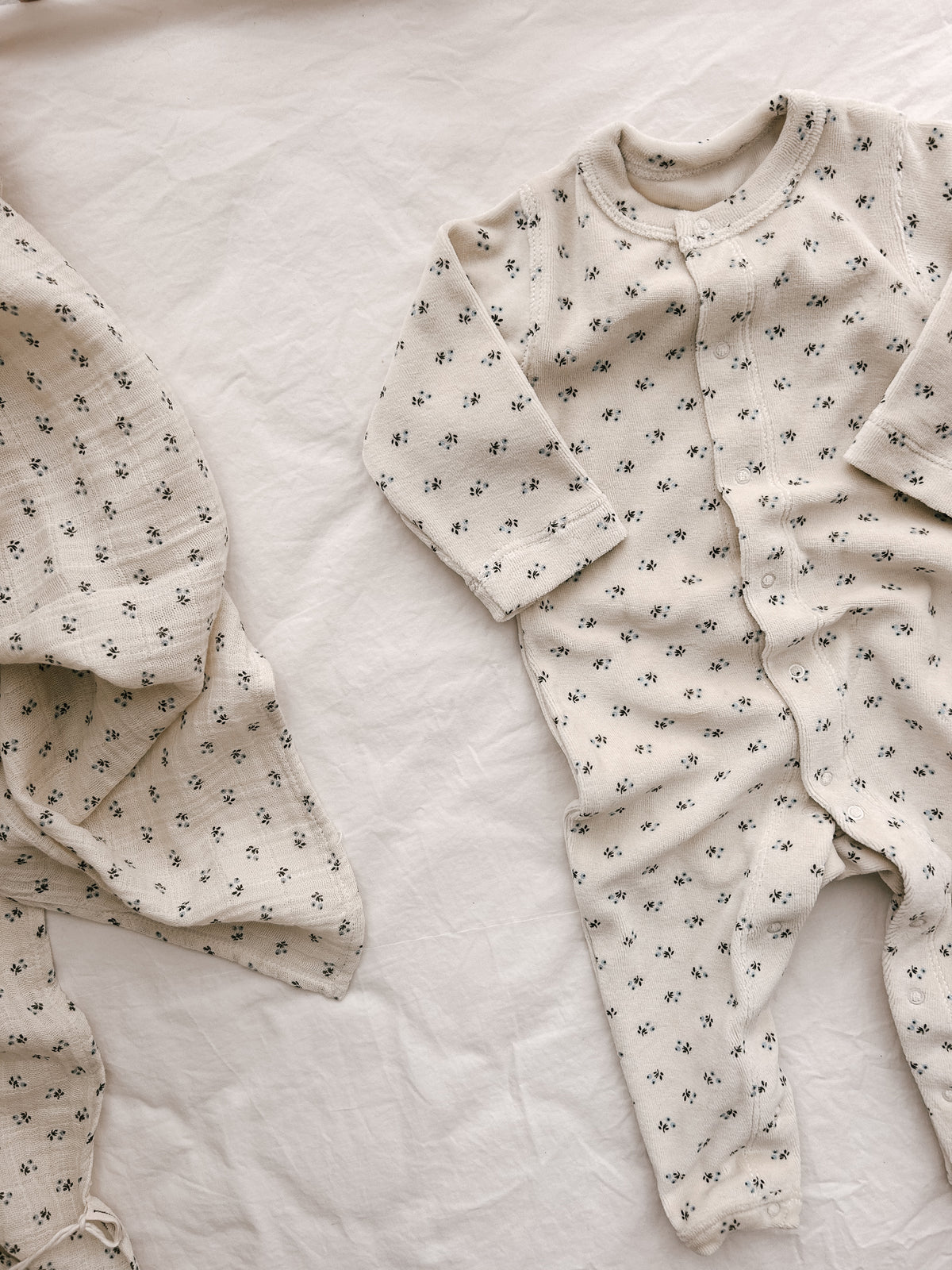 Poudre Organic Airelle Velvet Pyjamas in Blue Serf