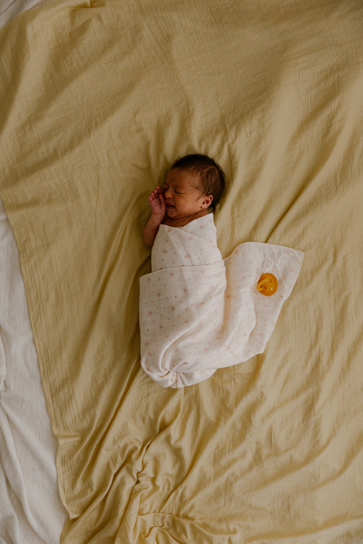 ferne baby Swaddle - Pink Calico