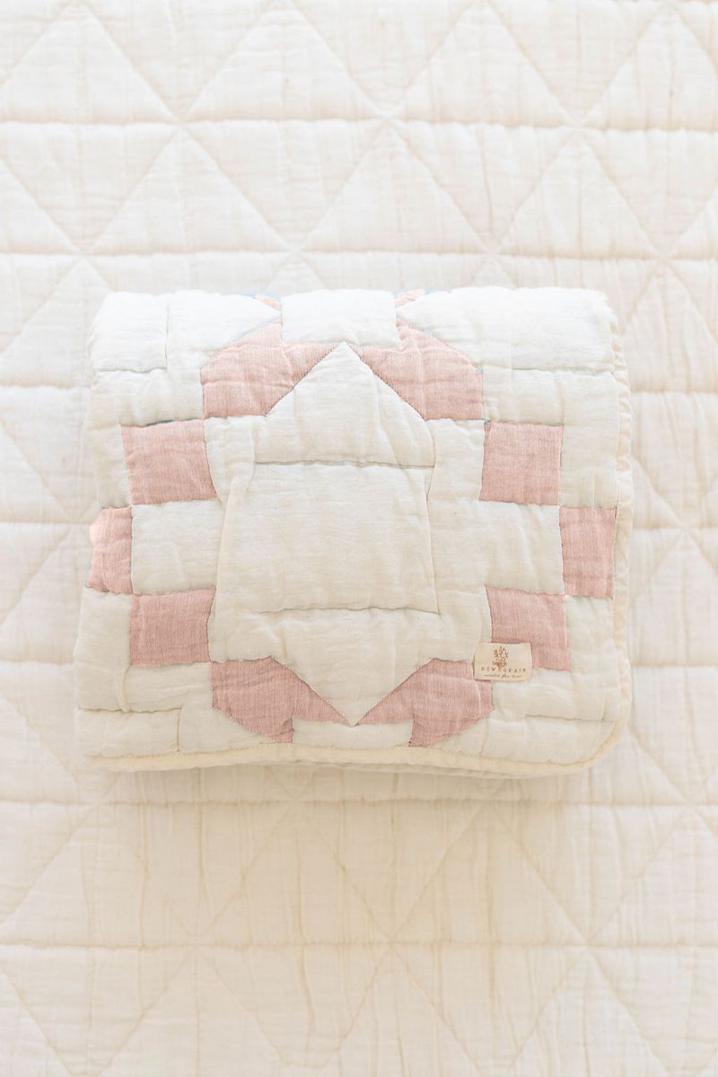 New Grain Cottage Quilt - Petal