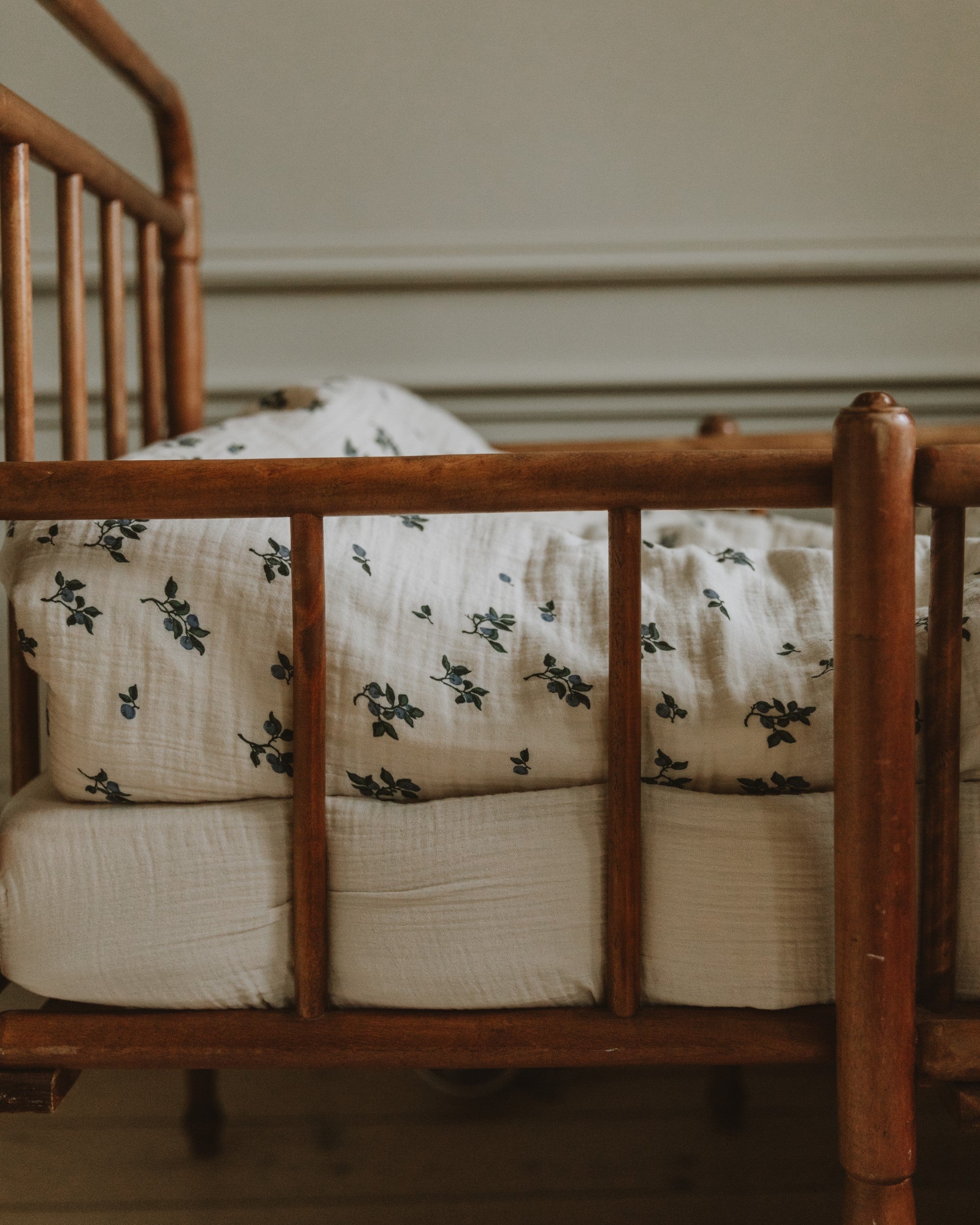 Garbo & Friends Eggshell Muslin Cot Fitted Sheet