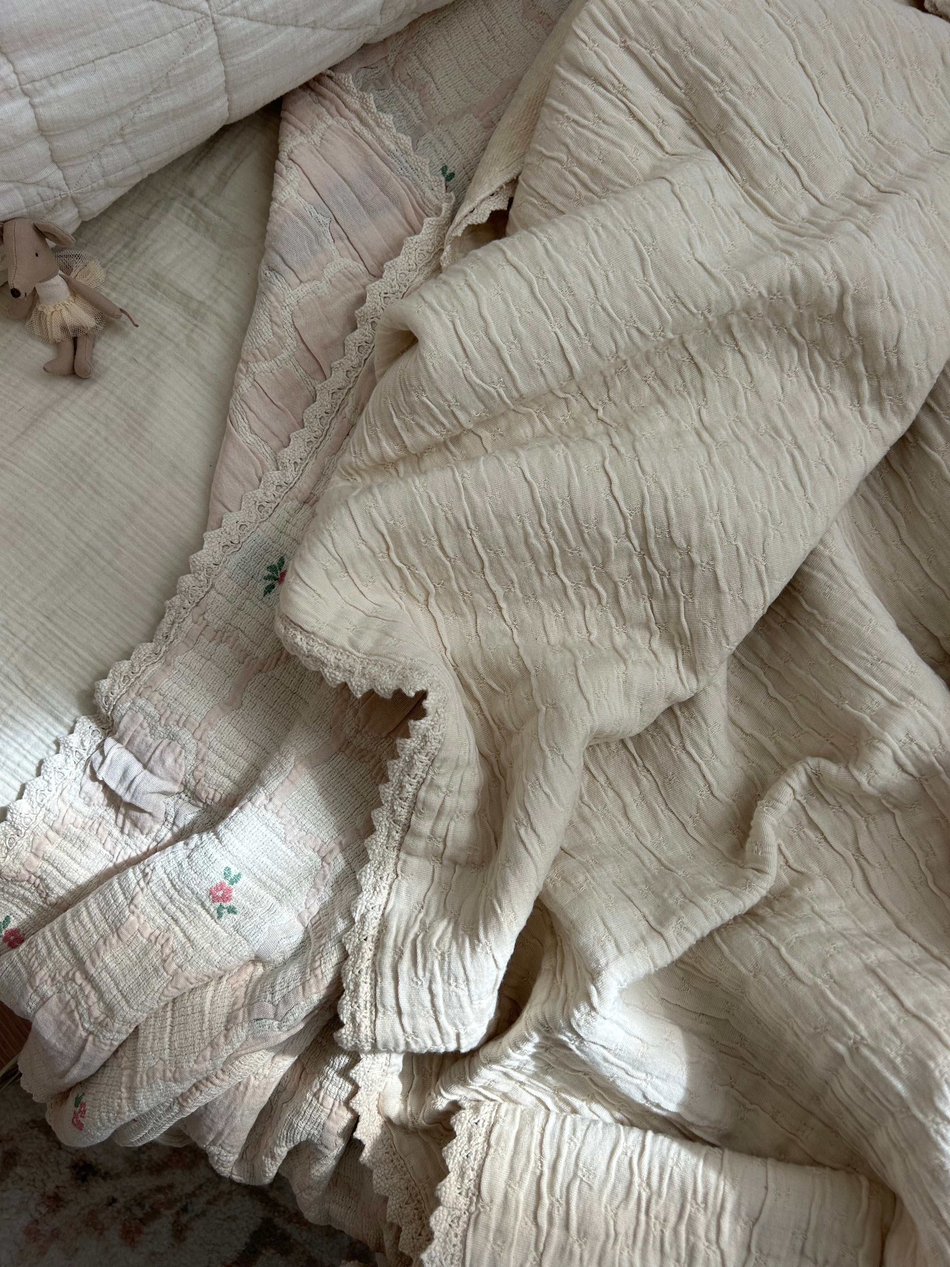 Bebe Organic Lumi Chenille Natural Twin Blanket