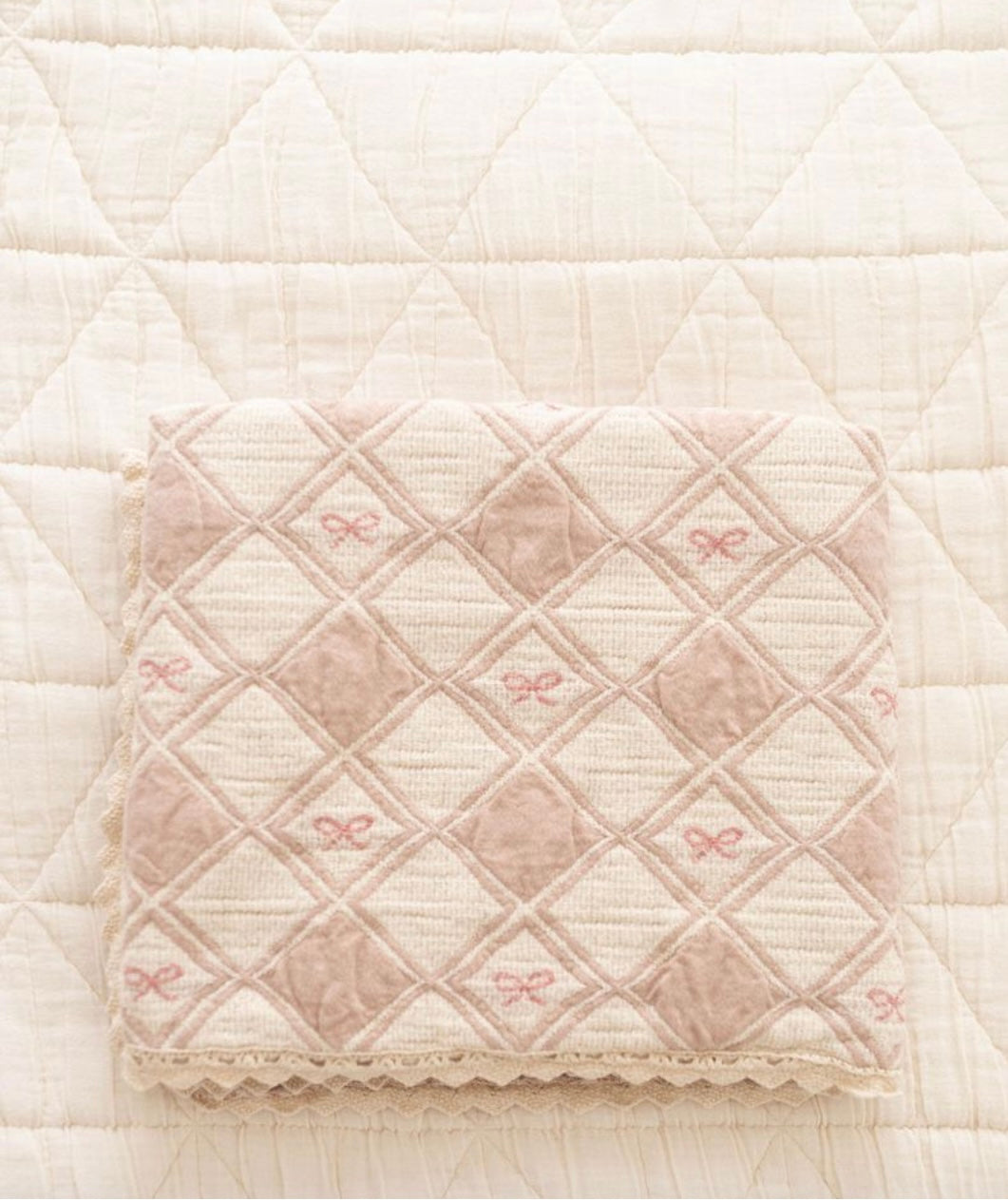 New Grain Patchwork Blanket - Bow