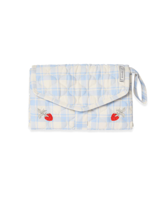 Garbo & Friends Plaid Sky Quilted Change to Go