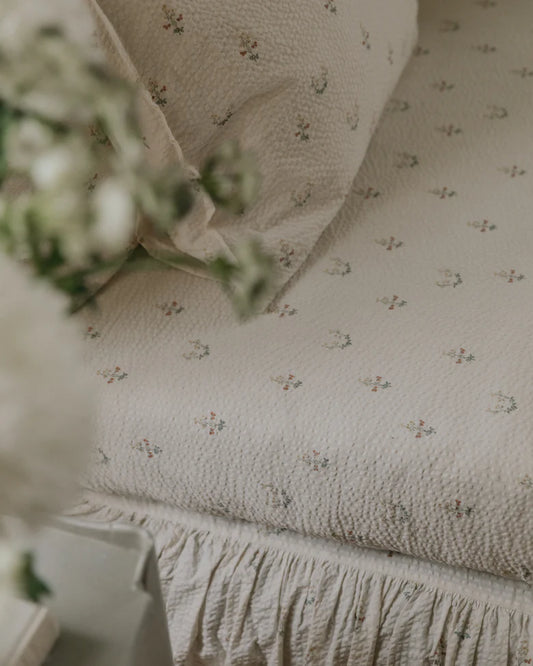 Garbo & Friends La Fraise Seersucker Fitted Sheet Single