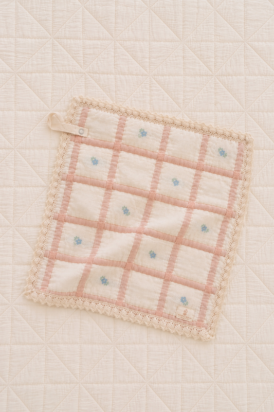 New Grain Quilt Lovie - Petal