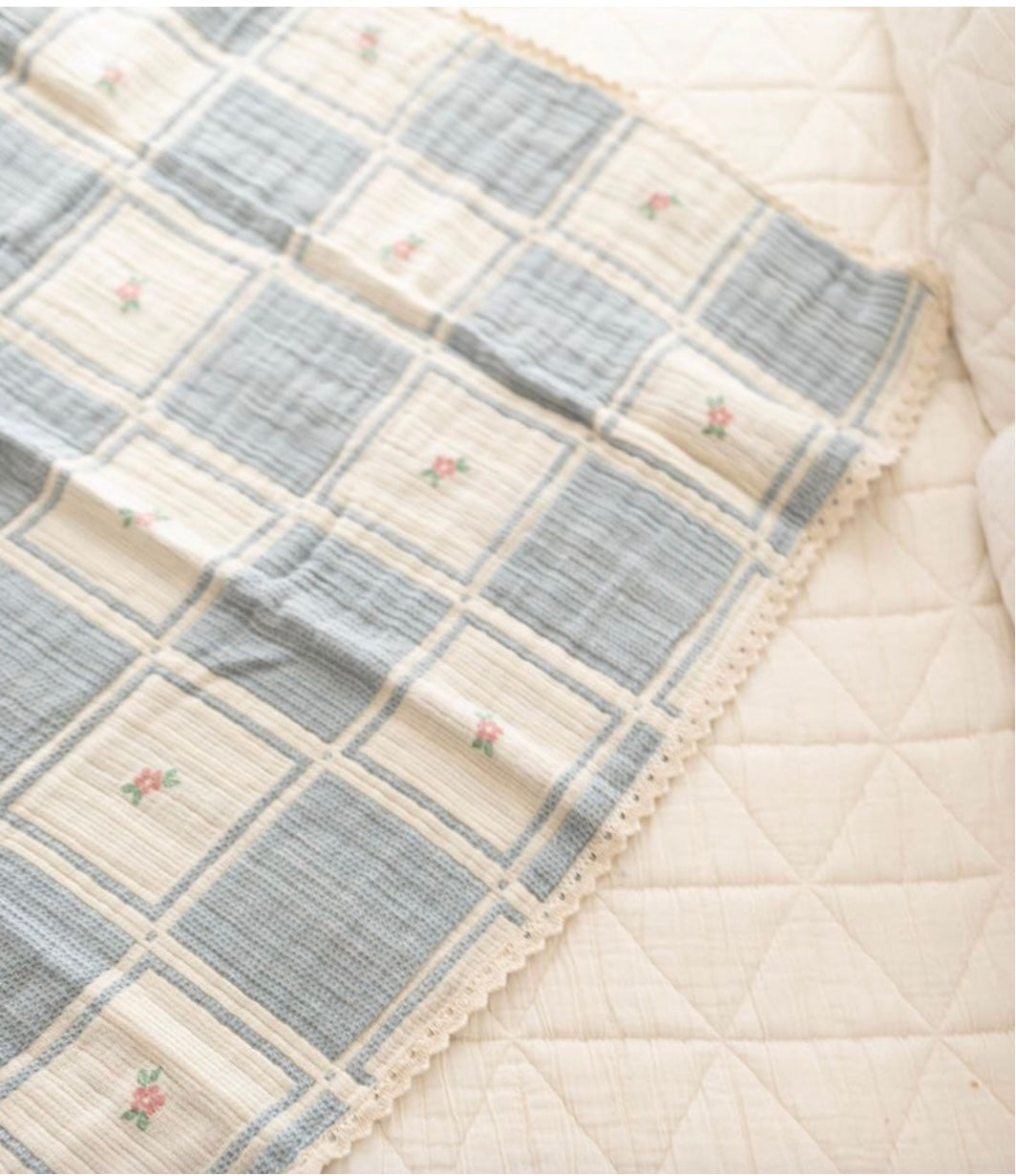 New Grain Patchwork Blanket - Spring Bloom