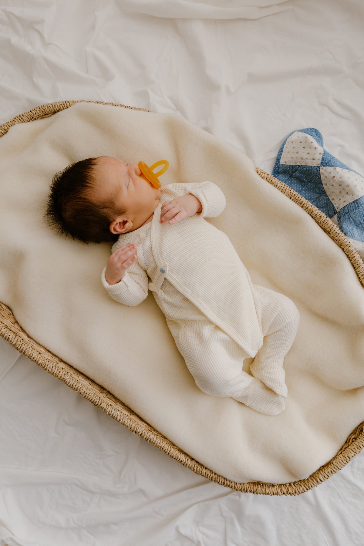 ferne baby Waffle Footed Hadagi - Ecru with Ice