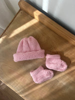 Blue Daisy Wares Baby Beanie and Booties Set