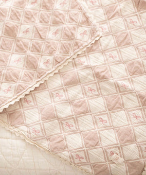 New Grain Patchwork Blanket - Bow