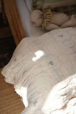 Bebe Organic Cleo Vintage Wallpaper Floral Twin Blanket