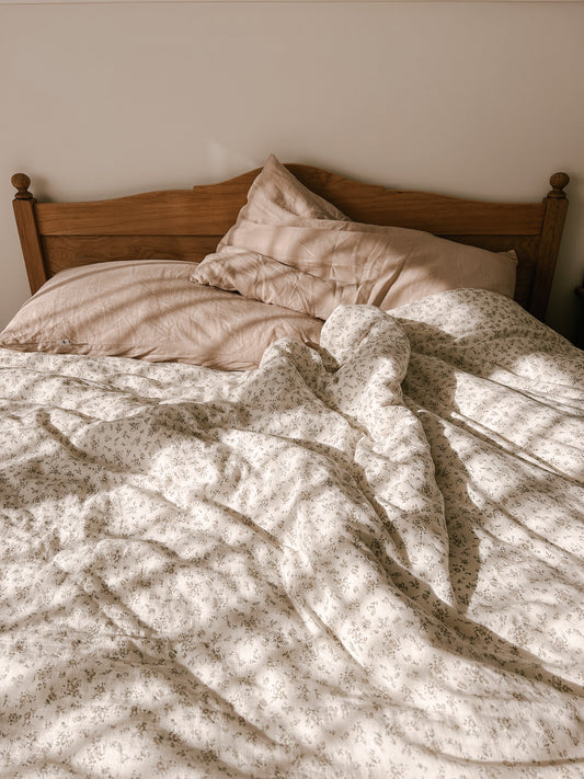 Blue Daisy Wares Double Bed Quilt Cover in Darling Buds Floral