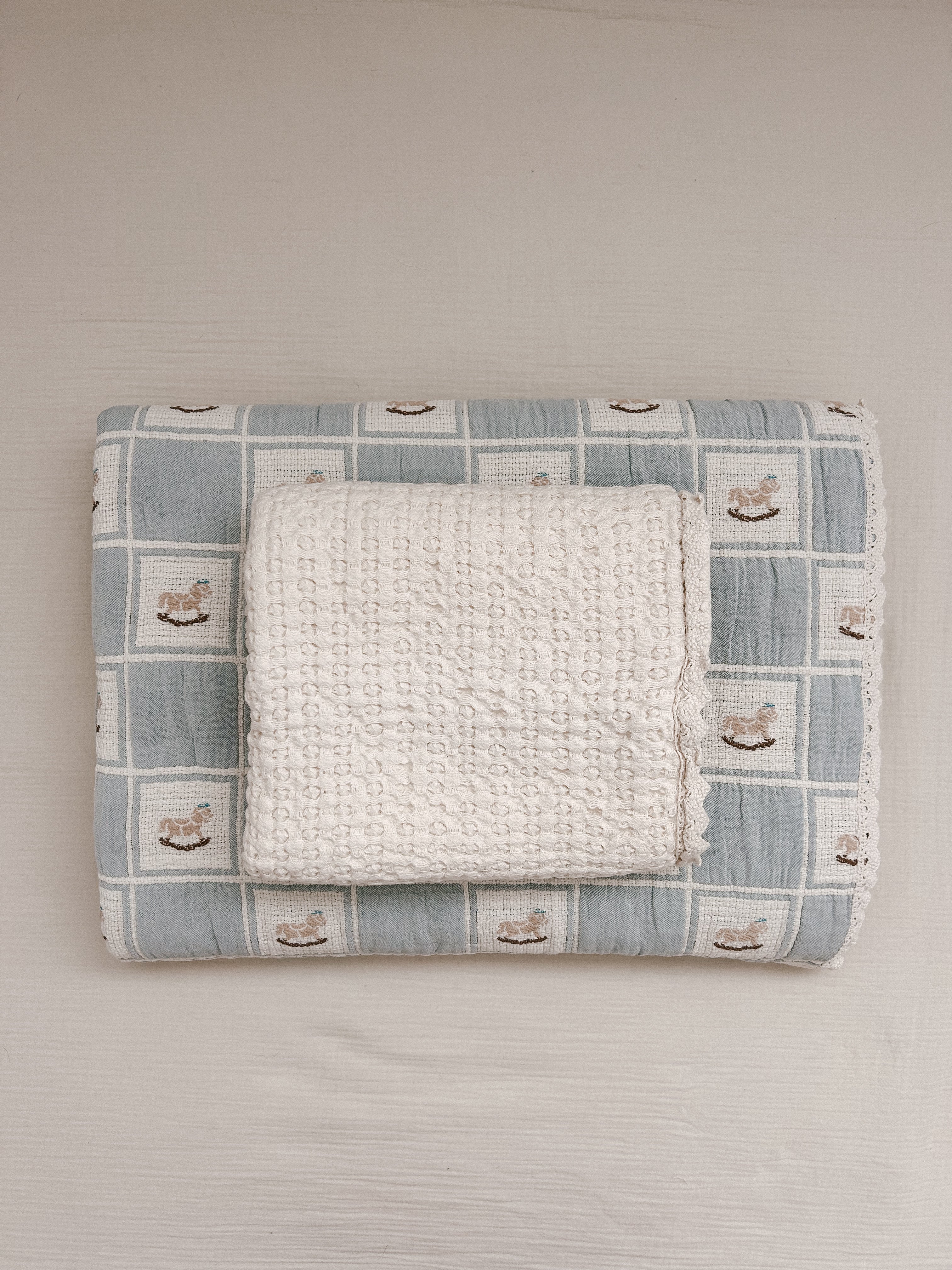 Bebe Organic Blue Rocking Horse / Milk Bedding Set