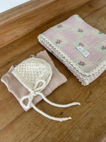 Bebe Organic Rosette Blanket in Vintage Rose Patchwork