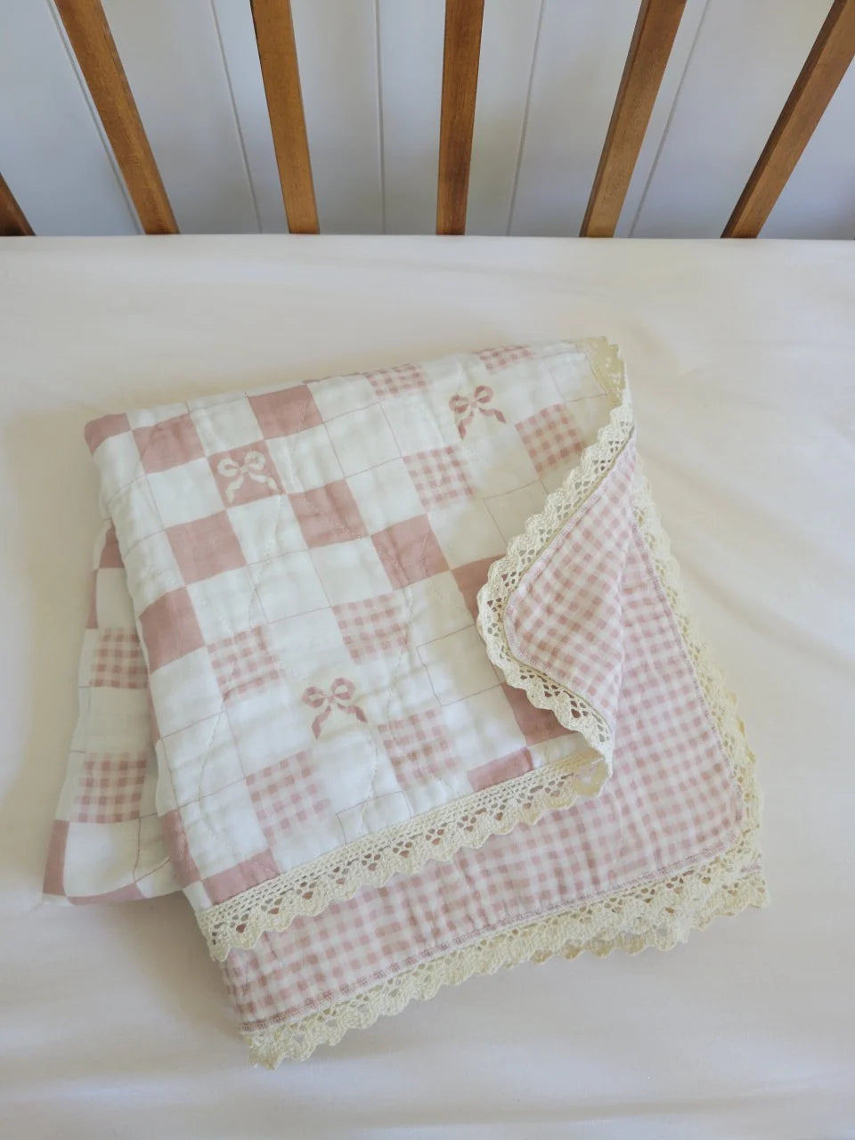 Ellie + Layne Bows and Gingham Quilted Gauze Blanket