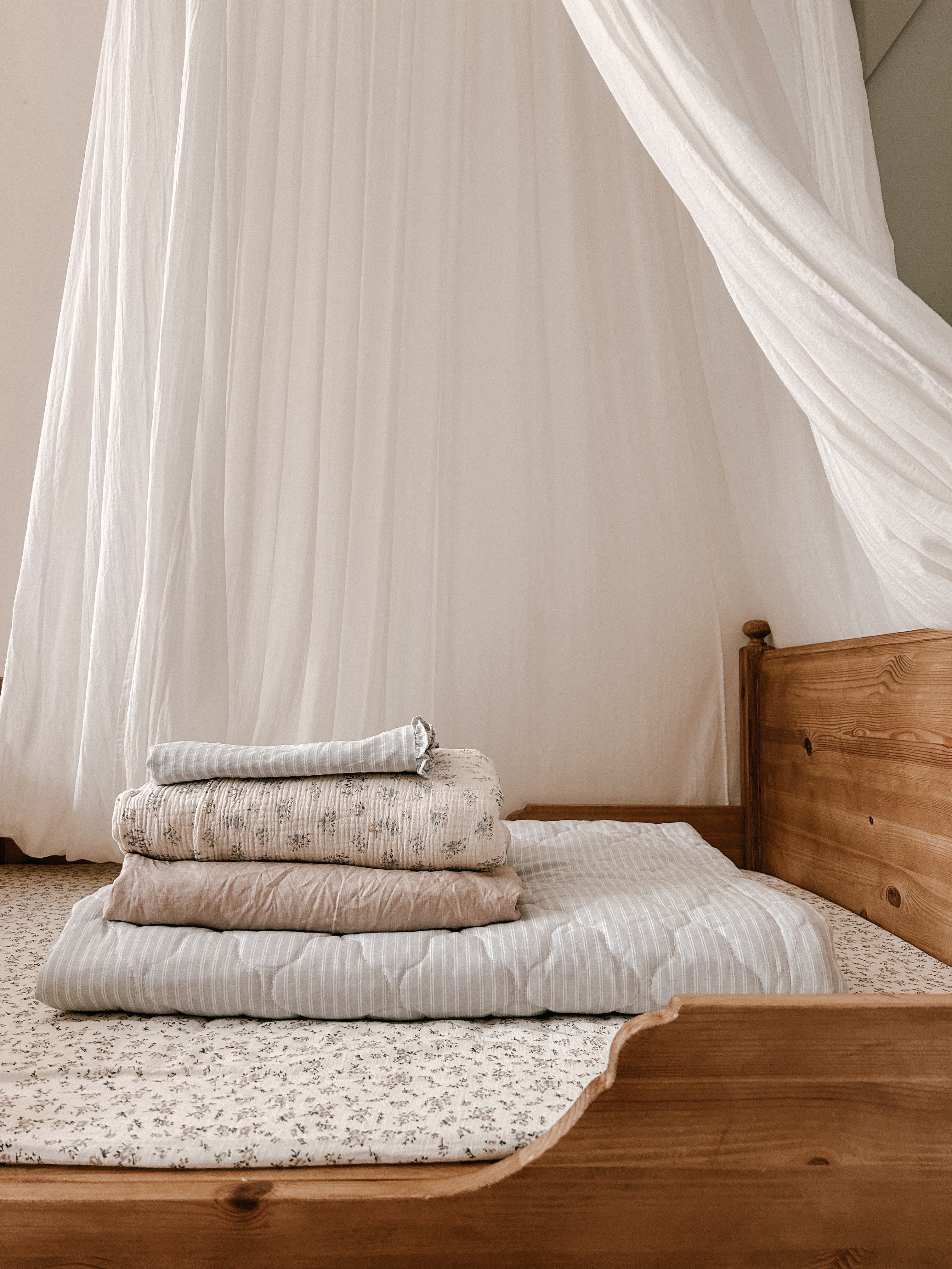 Quilted Blanket in Dusty Blue Stripe