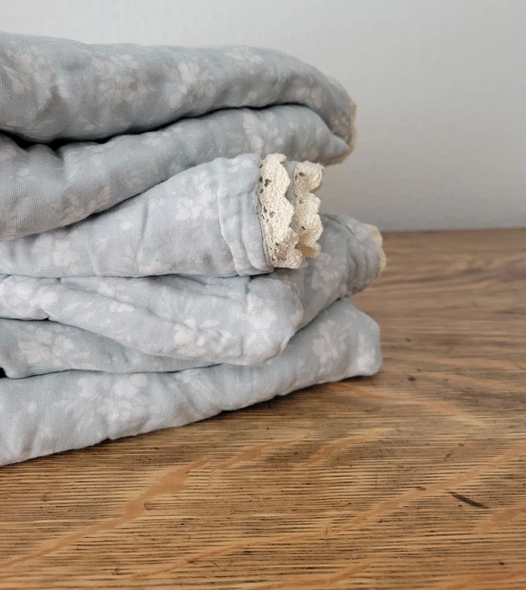 Daphne Icy Blue Floral Gauze Blanket