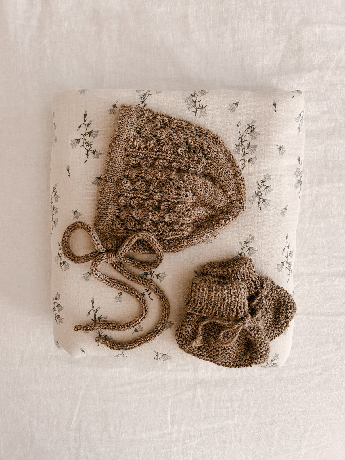 Blue Daisy Wares Heirloom Knit Alpaca Booties in Nougat