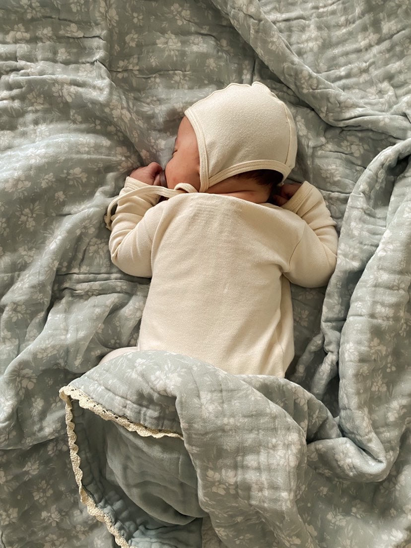 Daphne Icy Blue Floral Gauze Blanket