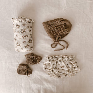 Heirloom Knit Alpaca Booties in Nougat