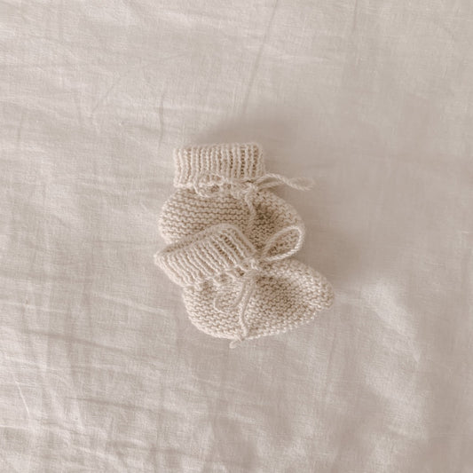 Blue Daisy Wares Heirloom Knit Alpaca Booties in Cream